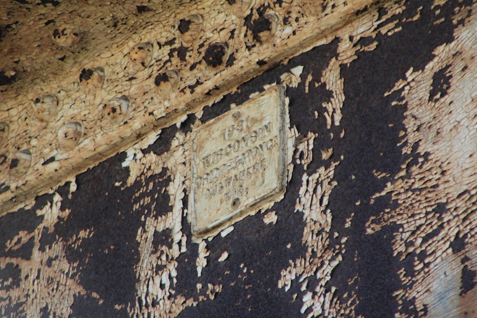 Plaque